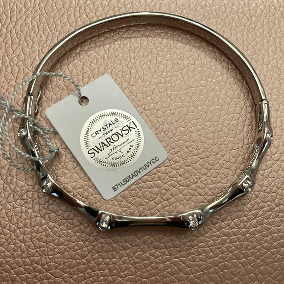 Swarovski Crystals -White Rhodium Plated Bracelet - Picture 1 of 10